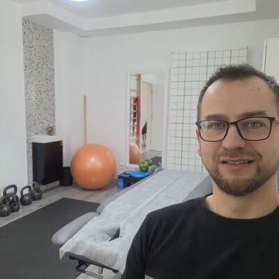 Adrian Szymankiewicz — Fizjoterapeuta